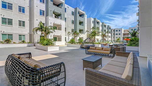 The Seacrest Community